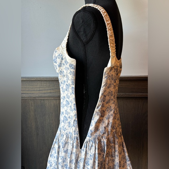 Astr Blue and Cream Floral Milkmaid Mini Dress EUC M - Picture 7 of 10